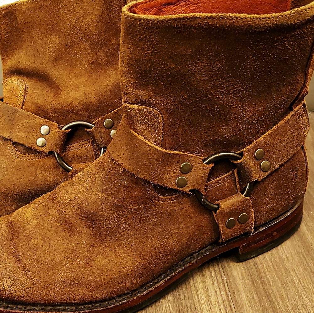 Brown/greenish boots from Frye